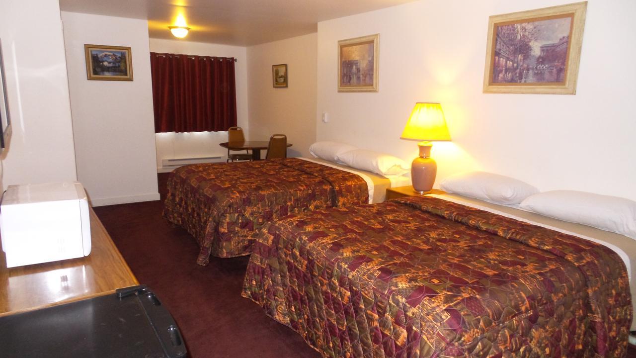 Golden Lion Motel Raymond Екстер'єр фото